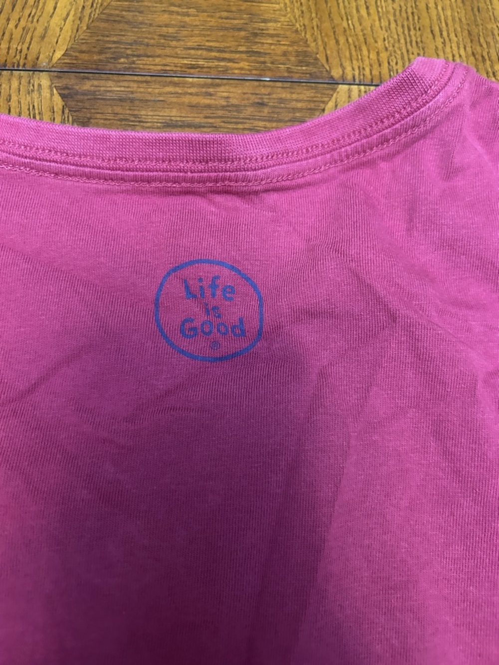 Life Is Good Raspberry V‑Neck Logo Tee - Picture 4 of 4